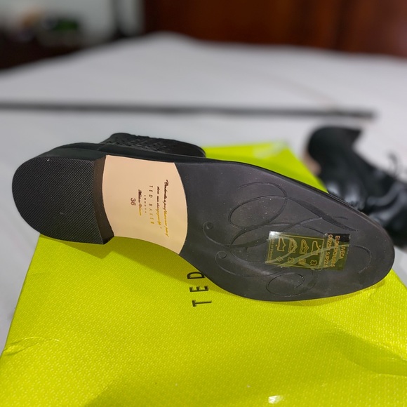 Ted Baker Leather Liveca Chelsea Boots - Picture 2 of 6